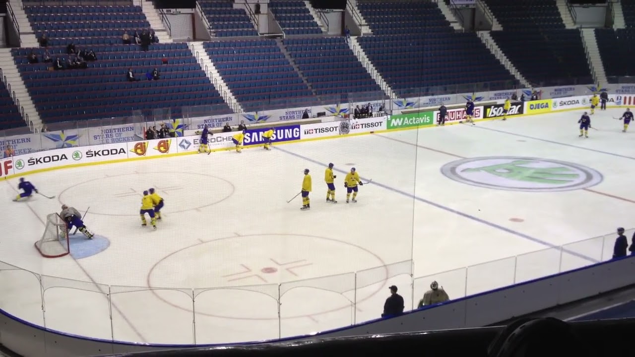 Team Sweden Hockey drill -2x1  Box out