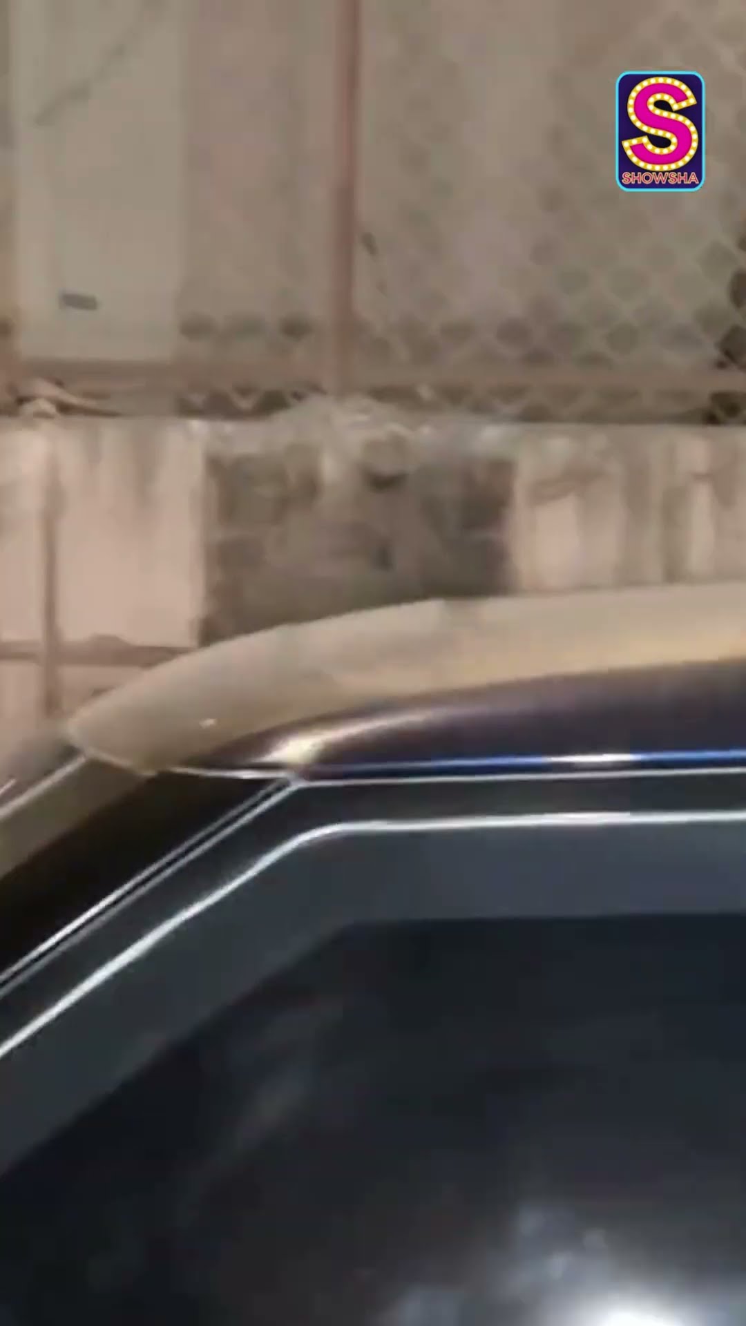 Salman Khan arrives in style at Sohail Khan's Birthday Bash | News18 | News18 | Salman Khan News