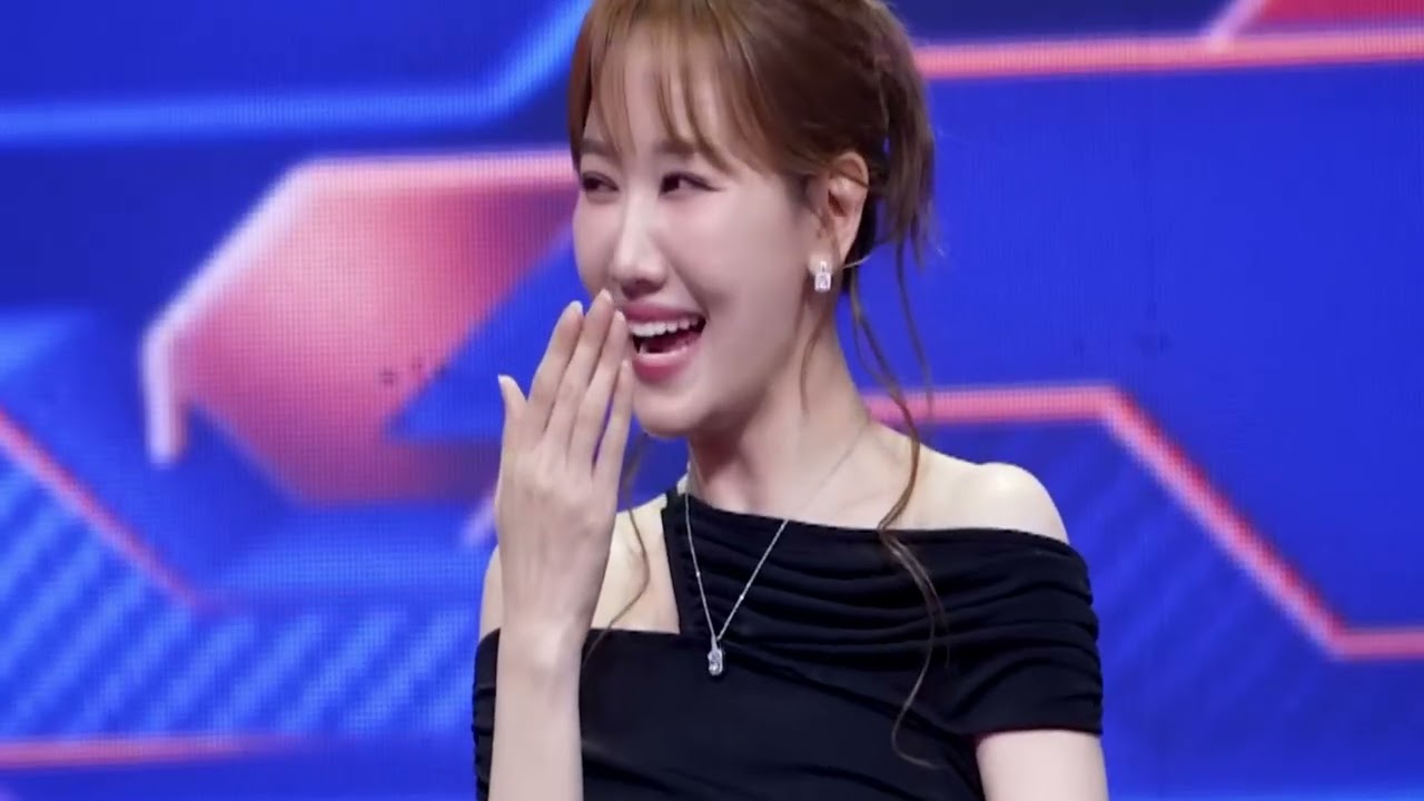 Trấn Thành hoang mang khi gặp Hariwon AI