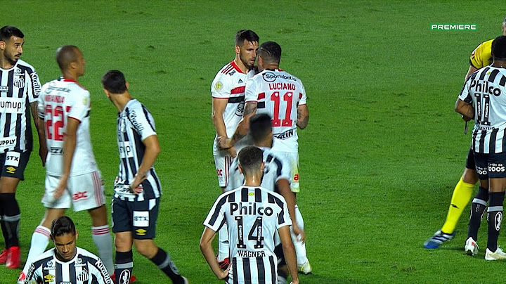 Deixa que eu bato! Calleri e Luciano discutem para ver quem bate o pênalti para o São Paulo