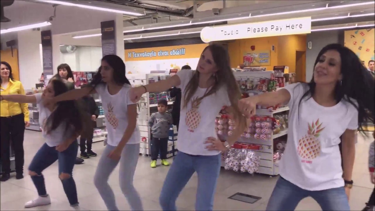 Just Dance 2017 - Watch Me (Whip/Nae Nae) by Silentó