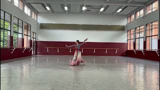 Репетиция Китайского Классического Танца   Тао Хуа Цзянь
