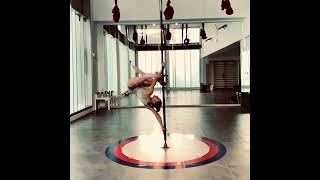 Famous Slow motion a confronto…Phoenix in twisted grip vs Phoenix in Chinese grip.. Iliana Ciccarello 🌸 Profile