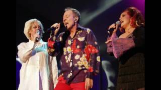 The B-52's - Live in Atlanta 2001