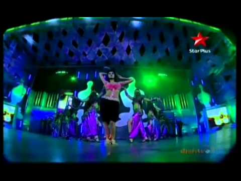 Katrina Kaif Live Performing On Sheila Ki Jawani At 17th Star Screen Awards (2011)