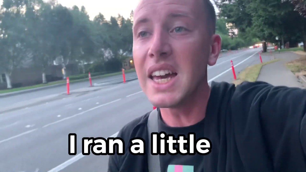 SURPRISING MY GRANDPA WITH NEW IPHONE / HIS FIRST IPHONE EVER!  #USAVLOG