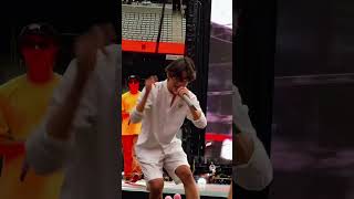 Кто из вас сейчас смотрел в глаза? #v #taehyung #bts #kimtaehyung #btsarmy #btsshorts