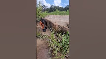 Axial Ryft Crawler #rccrawler #axial #jconcepts #hobbywing #rockcrawler #ruptures