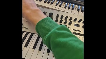 Messing with a KORG Minilogue (and a Virus TI synth)