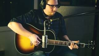 Aston Microphones Origin Demo On Acoustic Guitar