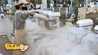 It's ice cream made of liquid nitrogen at -196 degrees Celsius