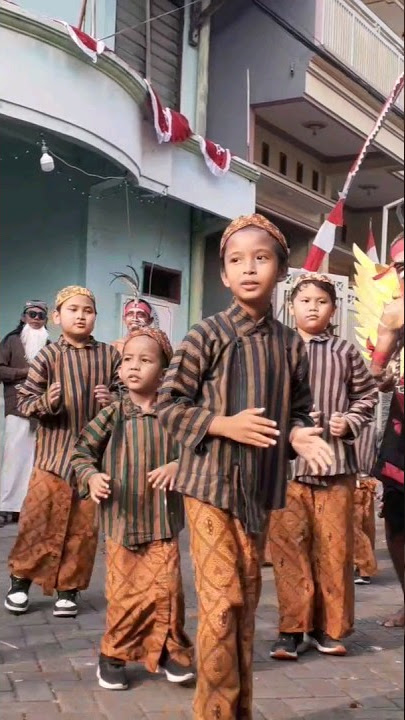 Tari Gundul Gundul Pacul #shorts #short #shortsfeed #happy #karnaval #cute