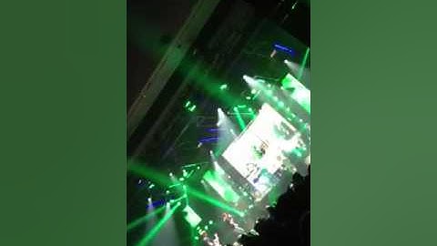3 Doors Down Kryptonite (Superman) with Chris Daughtry