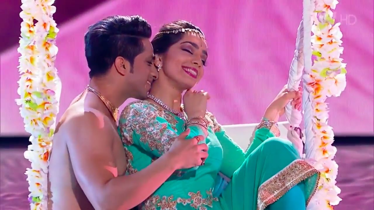 Russias Got Talent  Bollywood KATHAK dance  Svetlana Tulasi  Kumar Sharma  Jag Ghoomeya Sultan