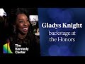 Gladys Knight sings Dionne Warwick praises backstage at the 46th Kennedy Center Honors (2023)