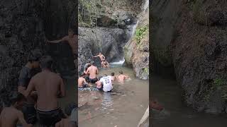झऱ्याच्या थंड पाण्यात मित्रांची धमाल | Nature Time-lapse Memories 🌿💧"