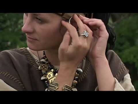 Viduramžių Kernavės moteriški papuošalai / Medieval Kernavė women&rsquo;s jewelry