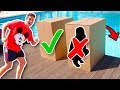 NON SPINGERE LA SCATOLA SBAGLIATA IN PISCINA CHALLENGE!!