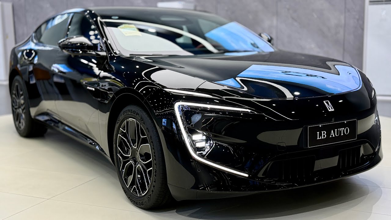 Новый AVATR 12 Max 2026 года, полная комплектация, черный цвет, вишневый салон, суперроскошный сп...