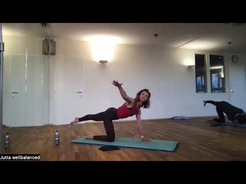 Pilates mit dem Theraband