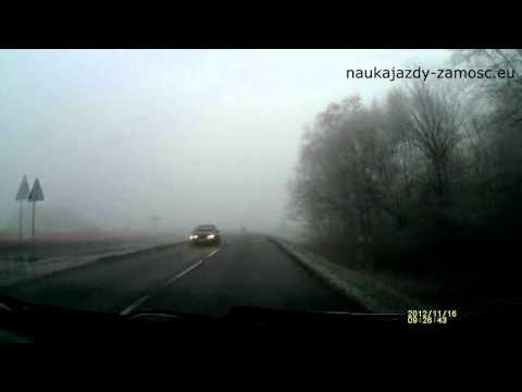 Wideo: Jakie światła byłyby potrzebne podczas jazdy we mgle?