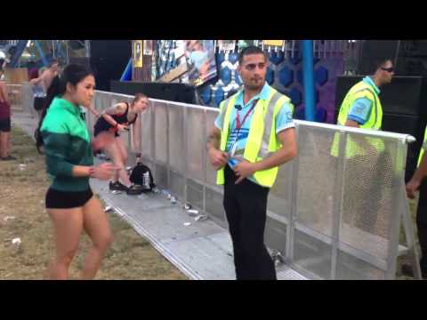 Gabber Sesh With Security Guard At Defqon