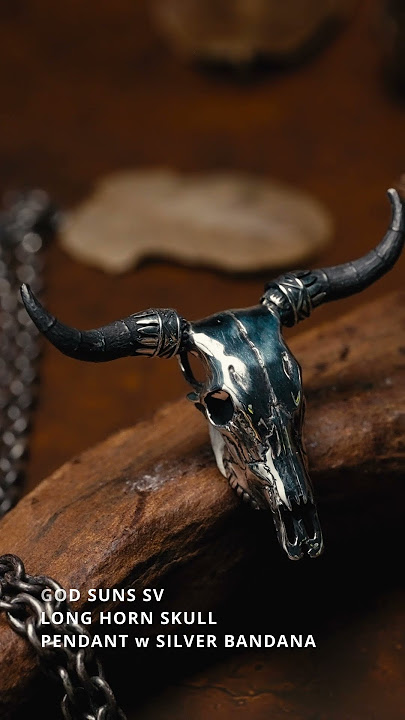 GOD SUNS LONGHORN SKULL PENDANT COLLECTION