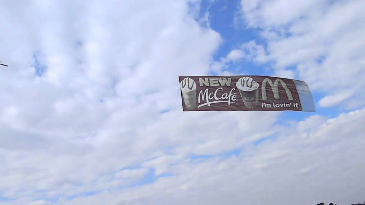 BIG RING MEDIA Atlanta Airplane Banner Pick Up.MOV - YouTube