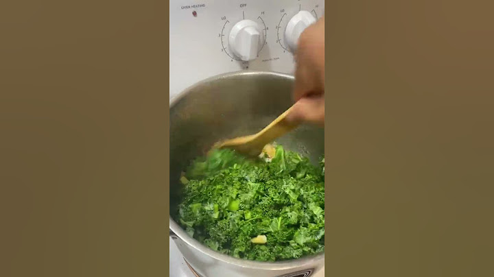 Kale 🥬: Superfood, sautéed with garlicg and ginger! A simplilicious!