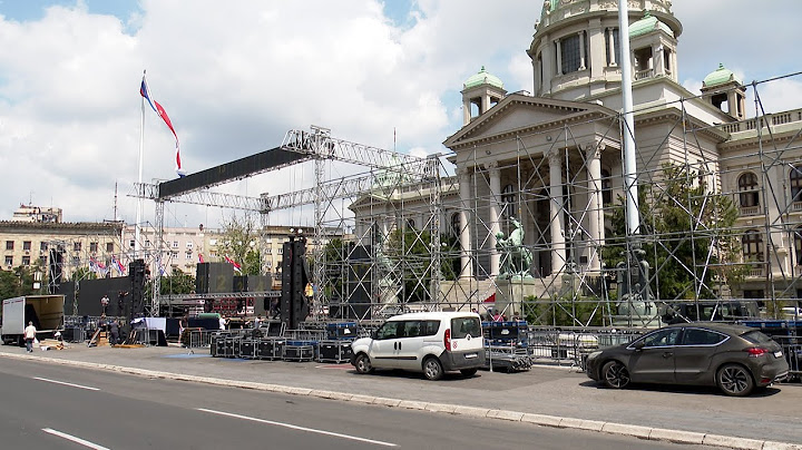 Kako teku pripreme za Vučićev miting i šta kažu građani?