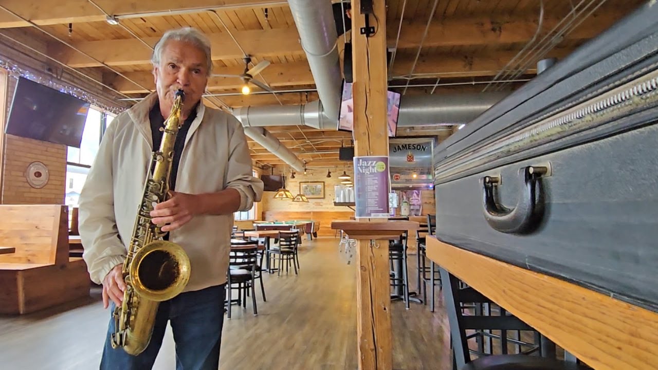 От Квинса до Фарго: чествуем Джона ДиФьоре и 50 лет джаза в FM-диапазоне