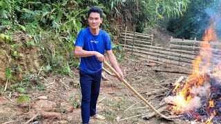 Weaving bamboo blinds, making fences - making wooden pig troughs