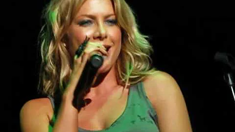 Natalie Bassingthwaighte - Catch Me If You Can@Oxford Art Factory
