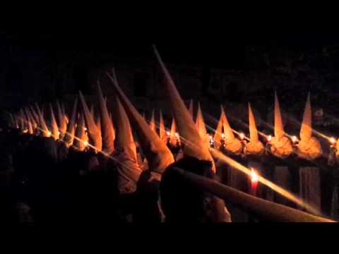 Penitente Hermandad de Jesús Yacente