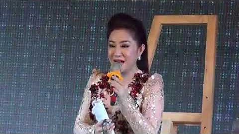 NSUT Thoại Mỹ đấu giá tranh Mẹ Quan Thế Âm