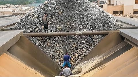 Relaxing Flow of Pebbles - Barge Unloading 4200 Tons of Pebbles - Barge Work Vlog