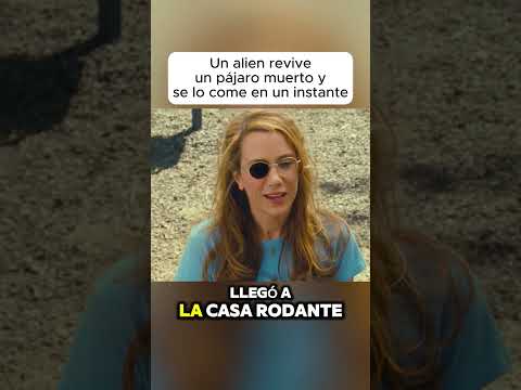 Un alien revive un pájaro muerto y se lo come en un instante.#shorts #viralvideo