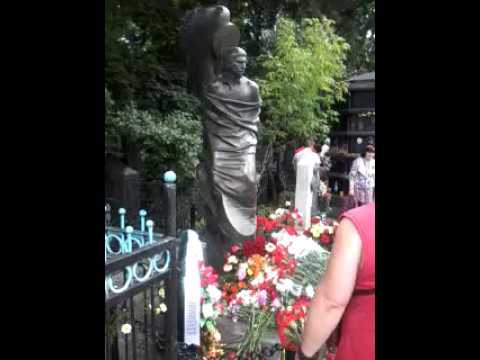 Video: Cimitirul Vagankovsky. tristă modernitate