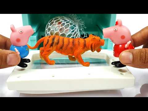 Peppa Pig and George Pig's Animal Toy Surprise 🐘🦒 | Toy Learning Video for Toddlers and Preschoolers