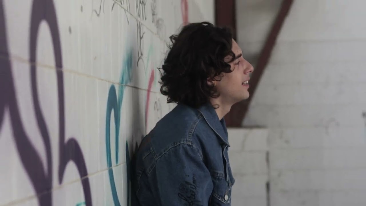Watch S.I.M.O- Bacio di Giuda (official video) on YouTube Watch S.I.M.O- Bacio di Giuda (official video) on YouTube