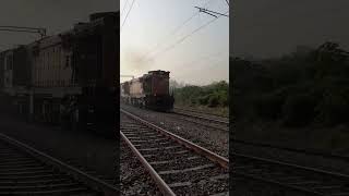 Oldest Diesel Locomotive 👉Wdm,3A Heavy Smock And Voice