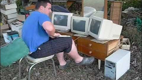 ATI EYEFINITY IN ACTION - Best setup Evar!.wmv