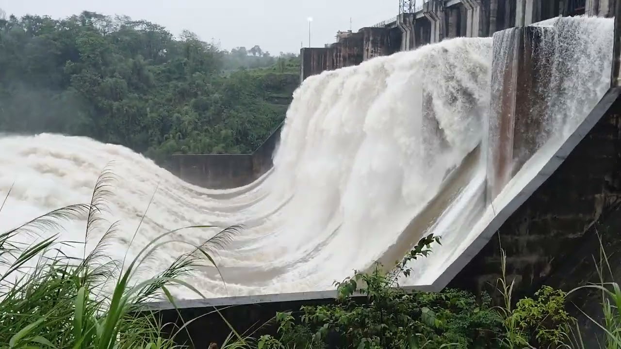 kupli dem. shot video..