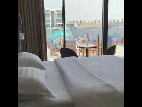 شاليه مع بحر خاص جدة