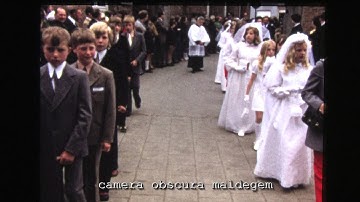 2476-KVPV1 Een processie van vormelingen (film super8)./S8-FPAB-VE