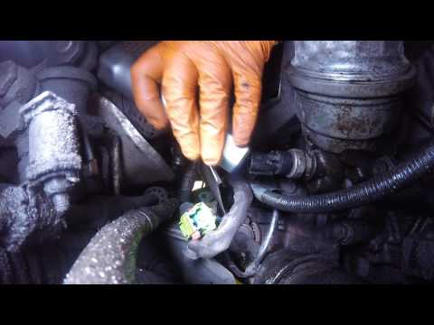 How to change the Mini Cooper oil pressure sensor / Как поменять датчик давления масла Mini Cooper