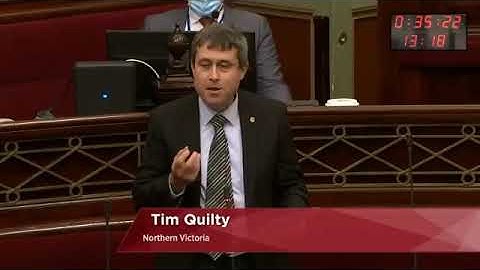Tim Quilty destroys upper house MPs on vaping issue