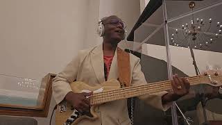 Sadowsky Single cut bass
