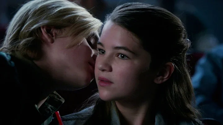 Marcus kisses Missy | Cutest Couple | Young Sheldo...