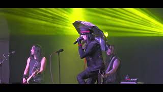 Wednesday 13 #Glasshouse part 11